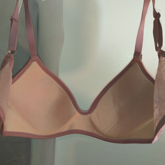 🍒NWT Sophie b. Lightly Padded Floral Lace Wirefree Bra in Dusty Pink Barbiecore - Picture 9 of 16